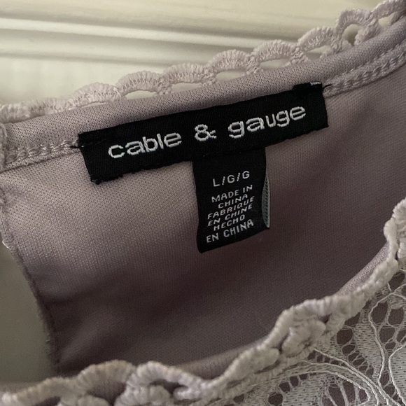 Gorgeous lace ruffle sleeve tee - Picture 2 of 3